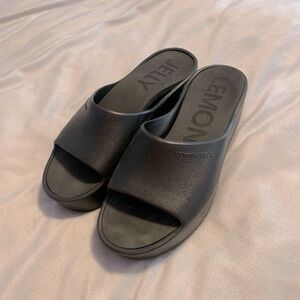 Lemon jelly sunny platform chunky Black Slide Sandals light foam size 8 like new